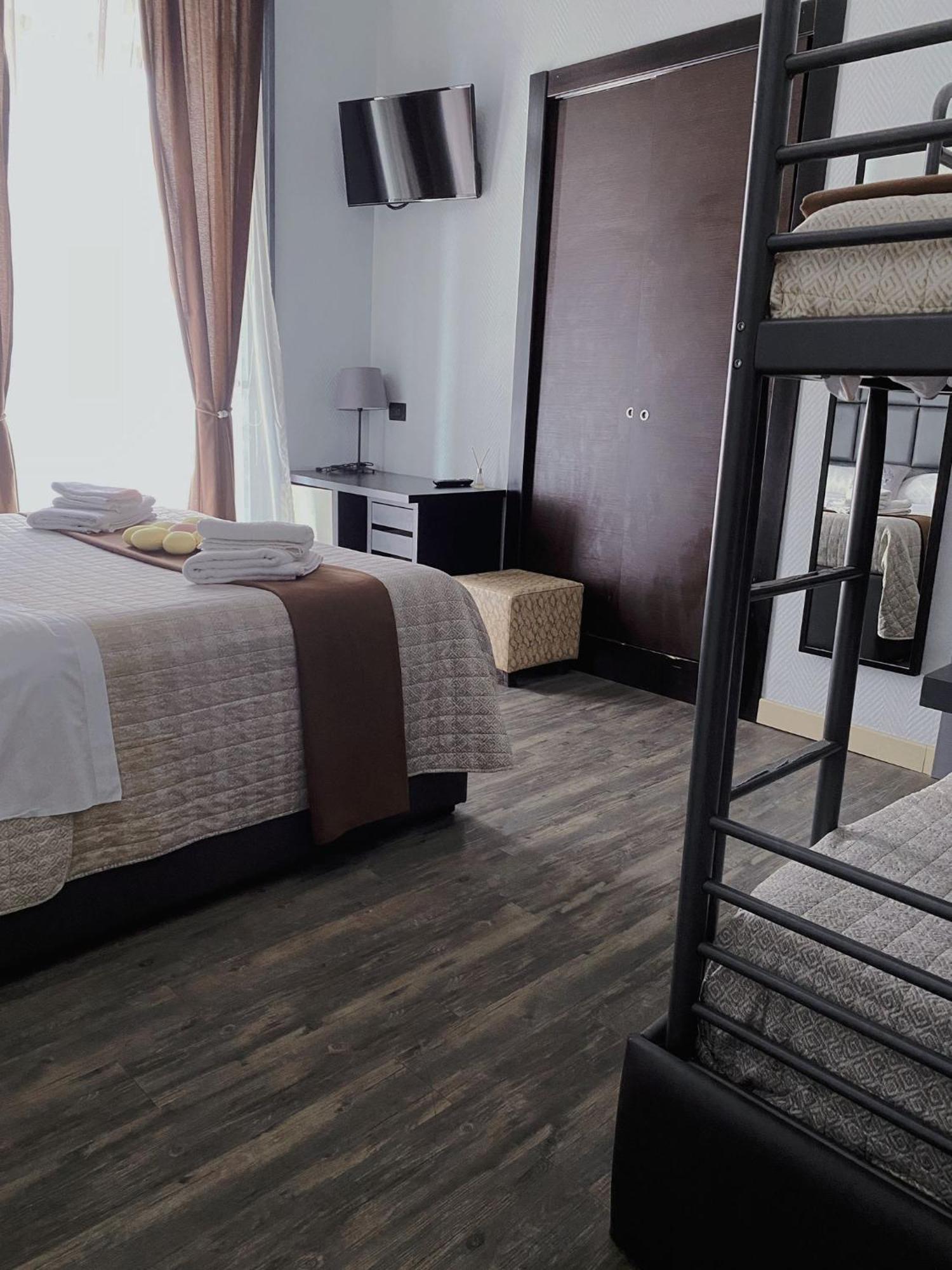 Dolce Vita Rooms 那不勒斯 外观 照片